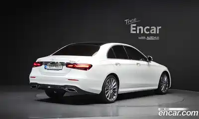 Mercedes-Benz E-Class 2021 2.0 гидро, миниатюра 2