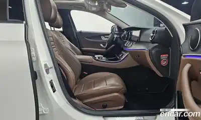 Mercedes-Benz E-Class 2017 1.9 гидро, миниатюра 10