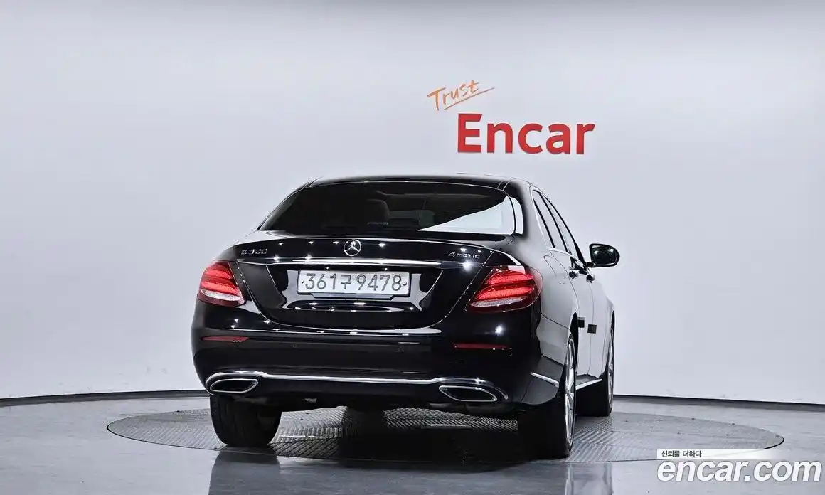 Mercedes-Benz E-Class 2020 2.0 гидро, фото 4