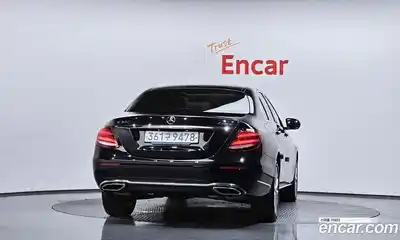 Mercedes-Benz E-Class 2020 2.0 гидро, миниатюра 4
