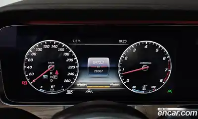 Mercedes-Benz E-Class 2020 2.0 гидро, миниатюра 8