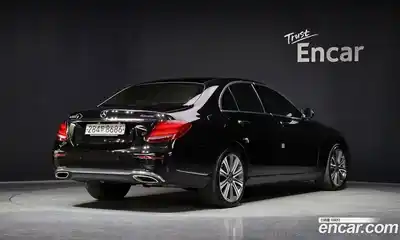 Mercedes-Benz E-Class 2020 3.0 гидро, миниатюра 2