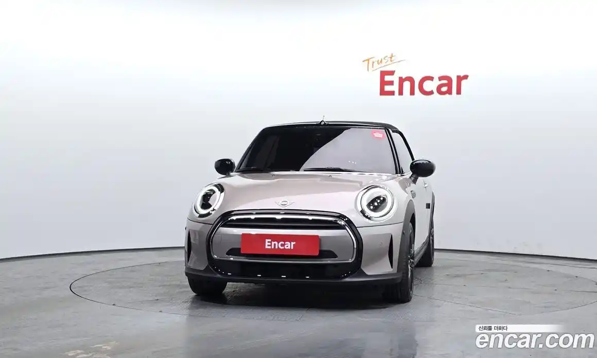 Mini Cooper Convertible 2024 1.5 гидро в Москве № 825224, фото 3