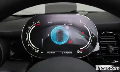 Mini Cooper Convertible 2024 1.5 гидро в Москве № 825224, миниатюра 8