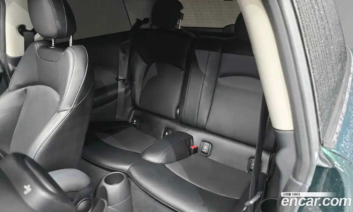 Mini Cooper 2017 1.5 гидро в Москве № 825365, фото 13