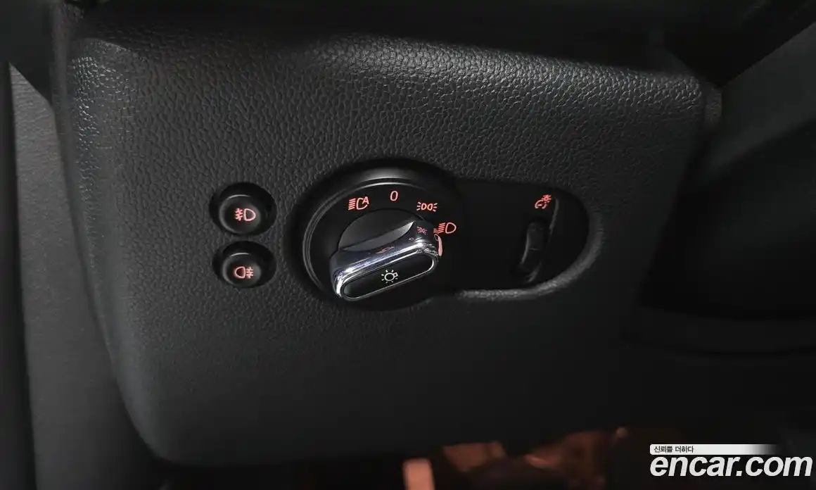 Mini Cooper 2017 1.5 гидро в Москве № 825365, фото 17