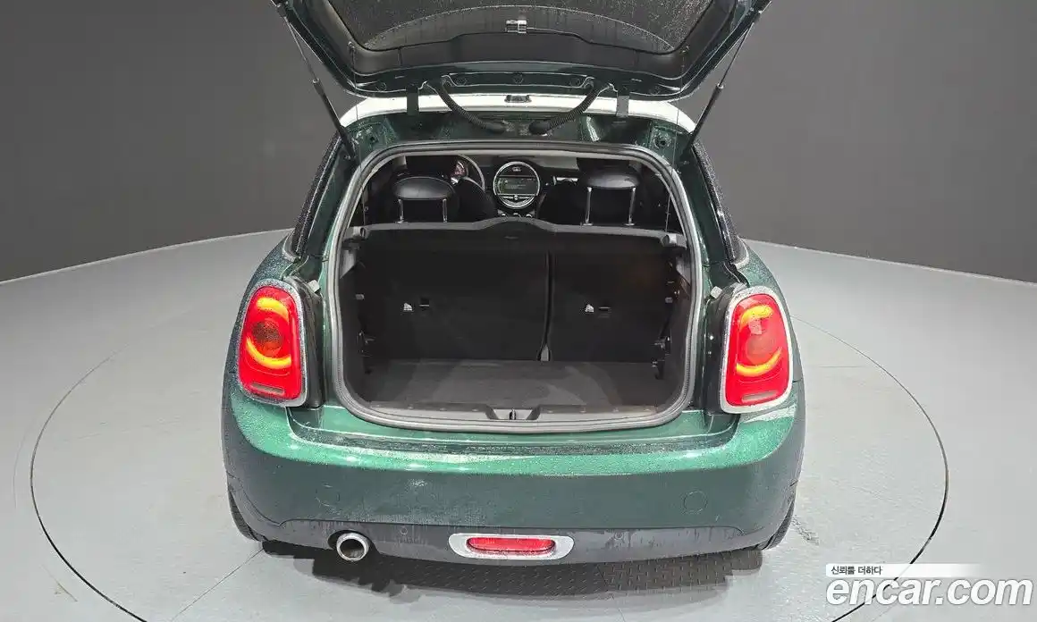 Mini Cooper 2017 1.5 гидро в Москве № 825365, фото 20