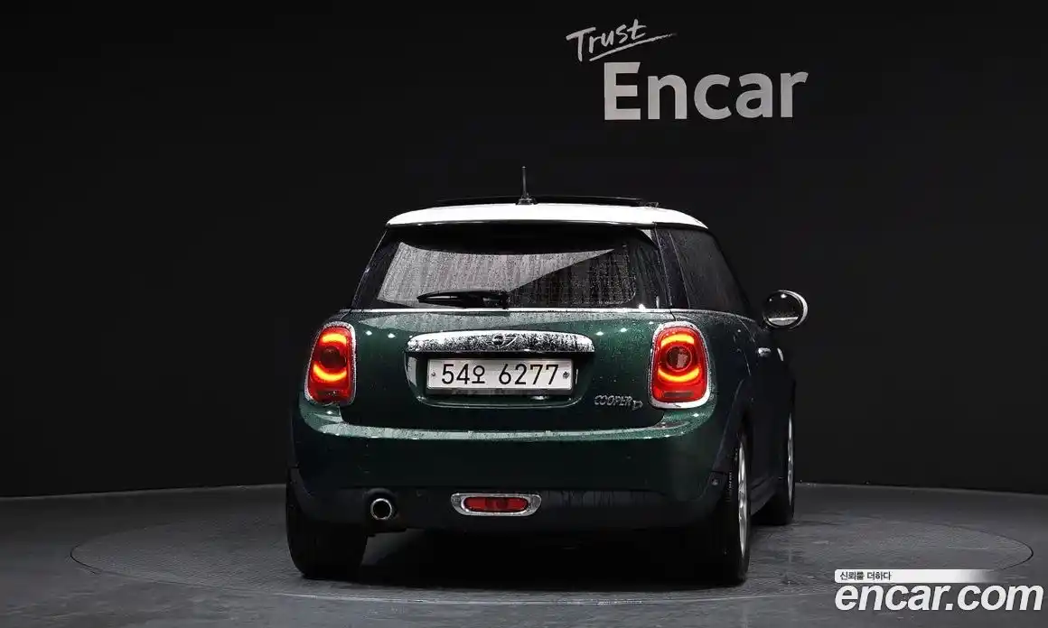 Mini Cooper 2017 1.5 гидро в Москве № 825365, фото 4