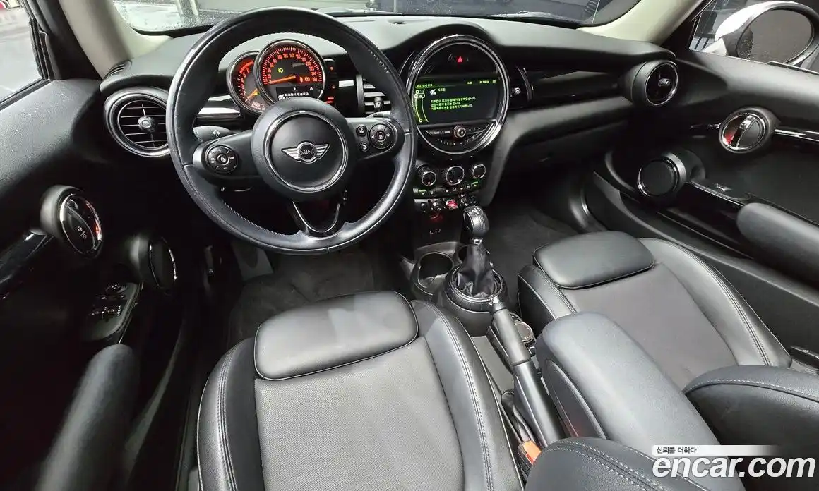 Mini Cooper 2017 1.5 гидро в Москве № 825365, фото 7