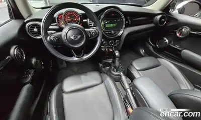 Mini Cooper 2017 1.5 гидро в Москве № 825365, миниатюра 7