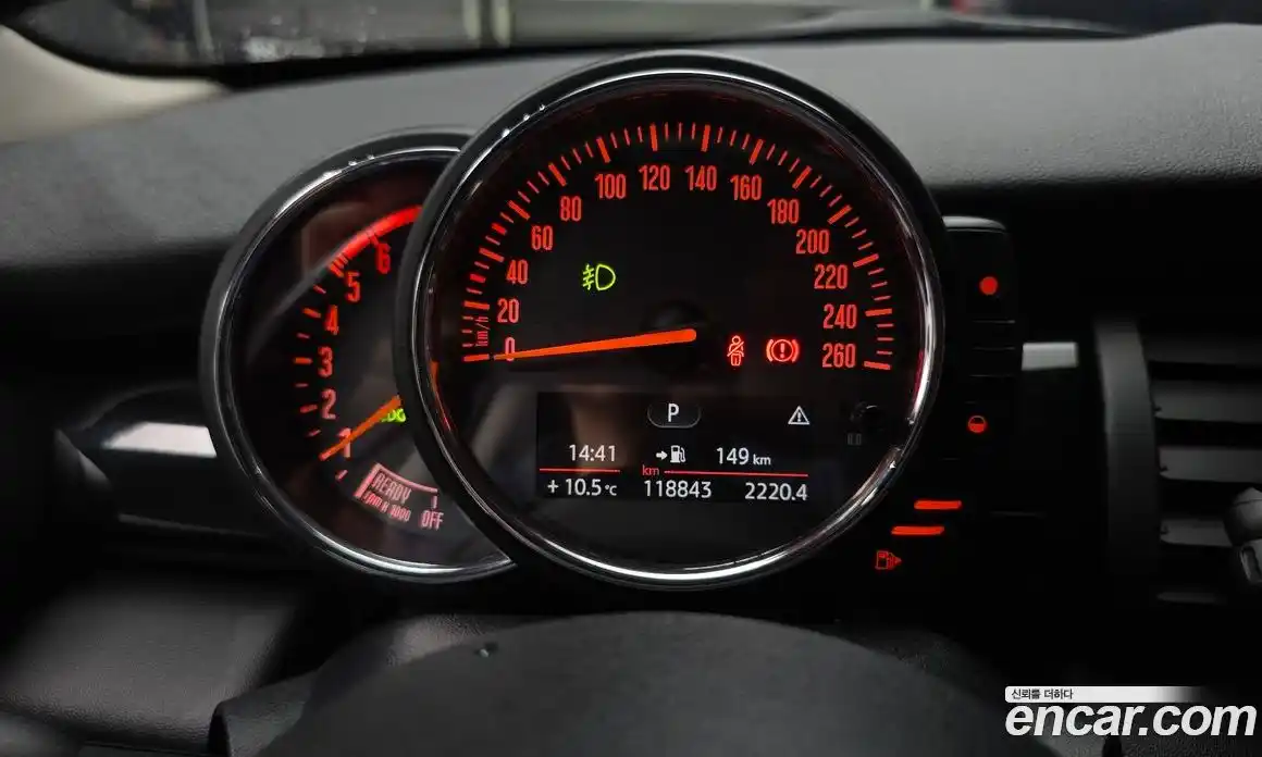 Mini Cooper 2017 1.5 гидро в Москве № 825365, фото 8