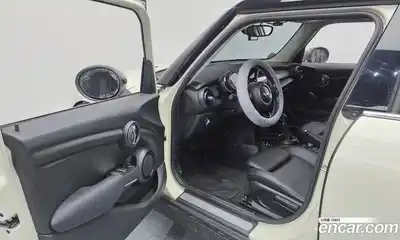 Mini Cooper 2017 1.5 гидро в Москве № 825384, миниатюра 11