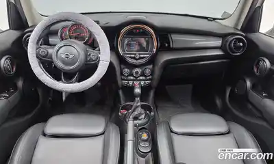 Mini Cooper 2017 1.5 гидро в Москве № 825384, миниатюра 7