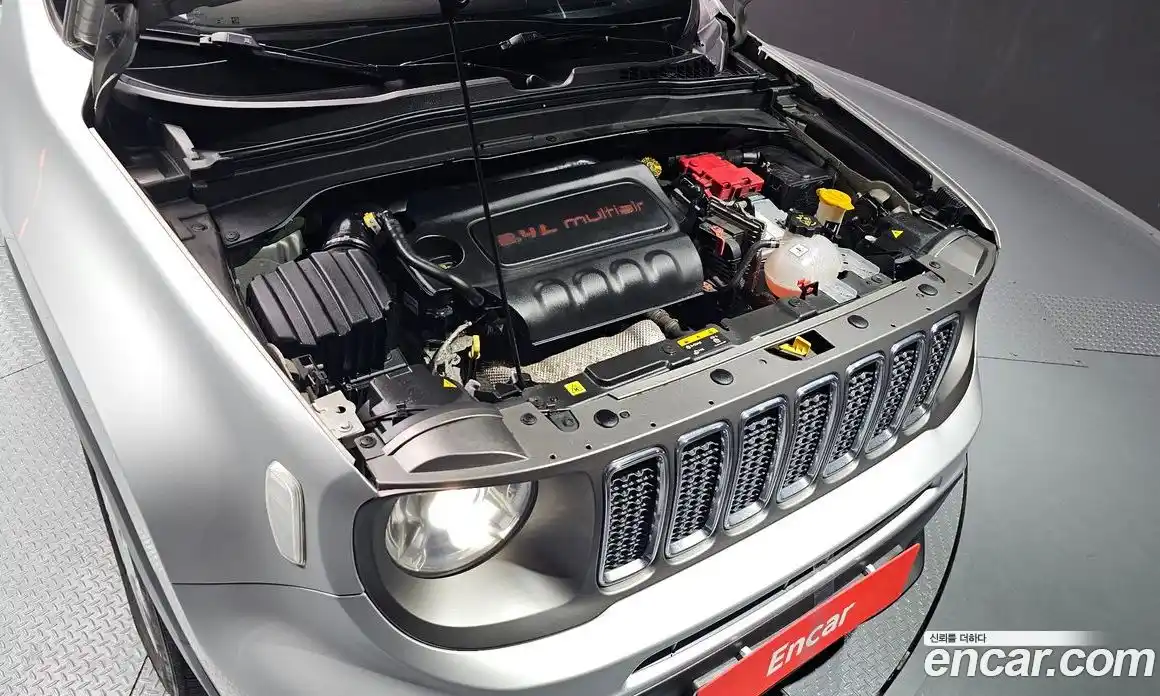 Jeep Renegade 2019 2.4 гидро в Москве № 826578, фото 6