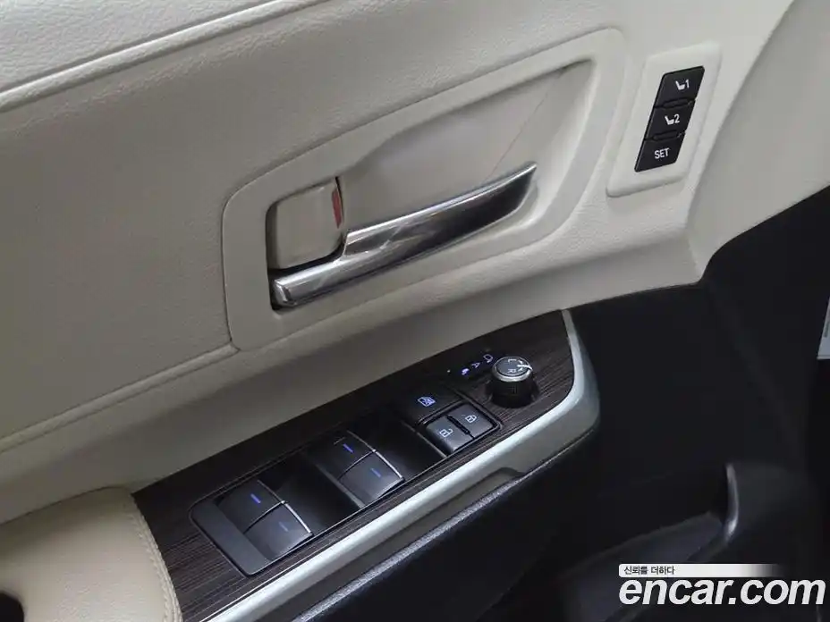 Toyota Sienna 2022 2.5 гидро в Москве № 863046, фото 19