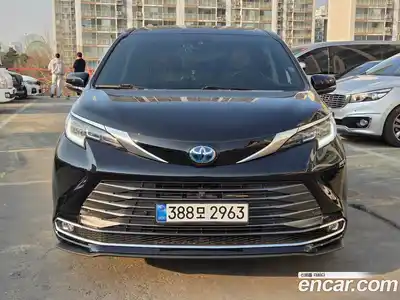 Toyota Sienna 2022 2.5 гидро в Москве № 863046, миниатюра 2