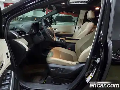 Toyota Sienna 2022 2.5 гидро в Москве № 863046, миниатюра 6