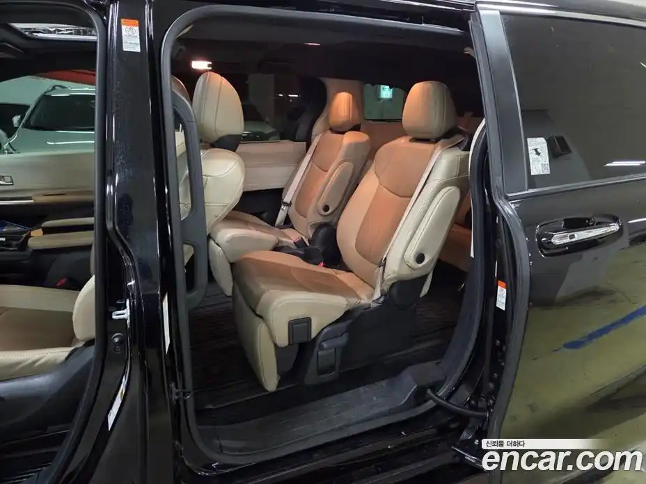 Toyota Sienna 2022 2.5 гидро в Москве № 863046, фото 7