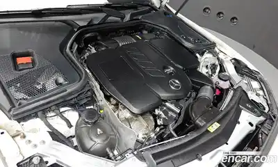 Mercedes-Benz E-Class 2022 1.9 гидро, миниатюра 6