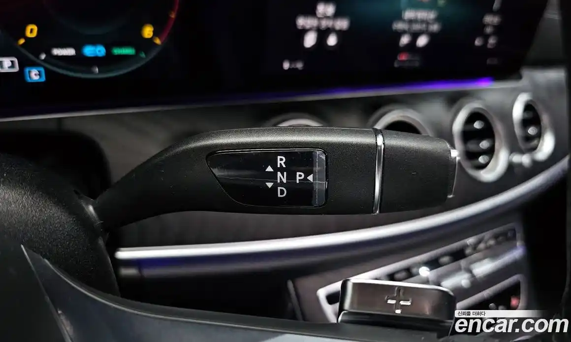 Mercedes-Benz E-Class 2022 1.9 гидро, фото 9