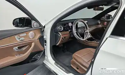Mercedes-Benz E-Class 2022 2.0 гидро, миниатюра 11