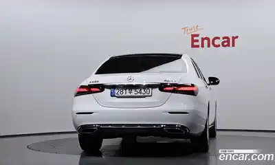 Mercedes-Benz E-Class 2022 2.0 гидро, миниатюра 4
