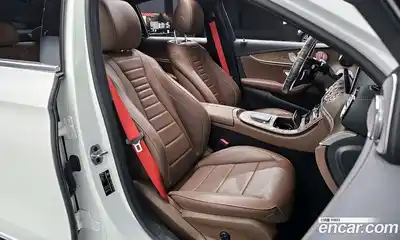 Mercedes-Benz E-Class 2022 2.0 гидро, миниатюра 10