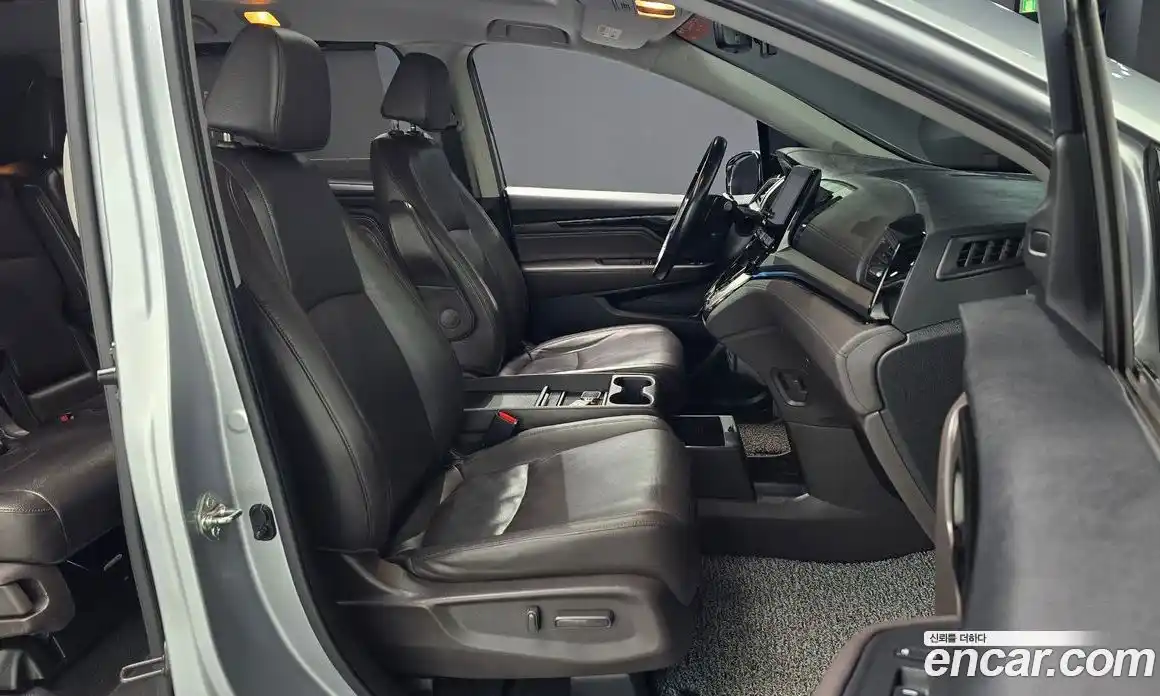 Honda Odyssey 2017 3.5 гидро в Москве № 896827, фото 9