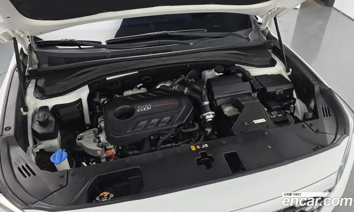 Hyundai Santa Fe 2019 2.0 Автомат в Москве № 927898, фото 5