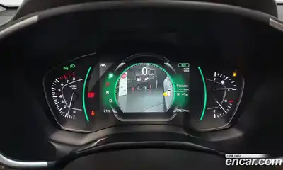 Hyundai Santa Fe 2019 2.0 Автомат в Москве № 927898, миниатюра 7