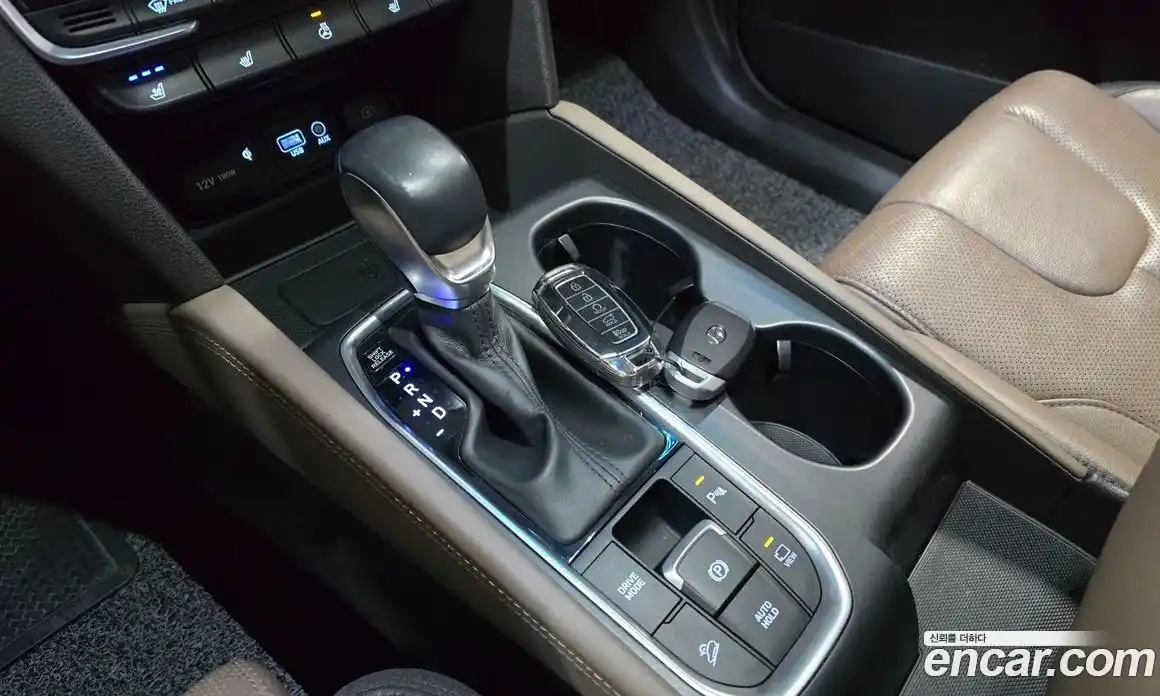 Hyundai Santa Fe 2019 2.0 Автомат в Москве № 927898, фото 8