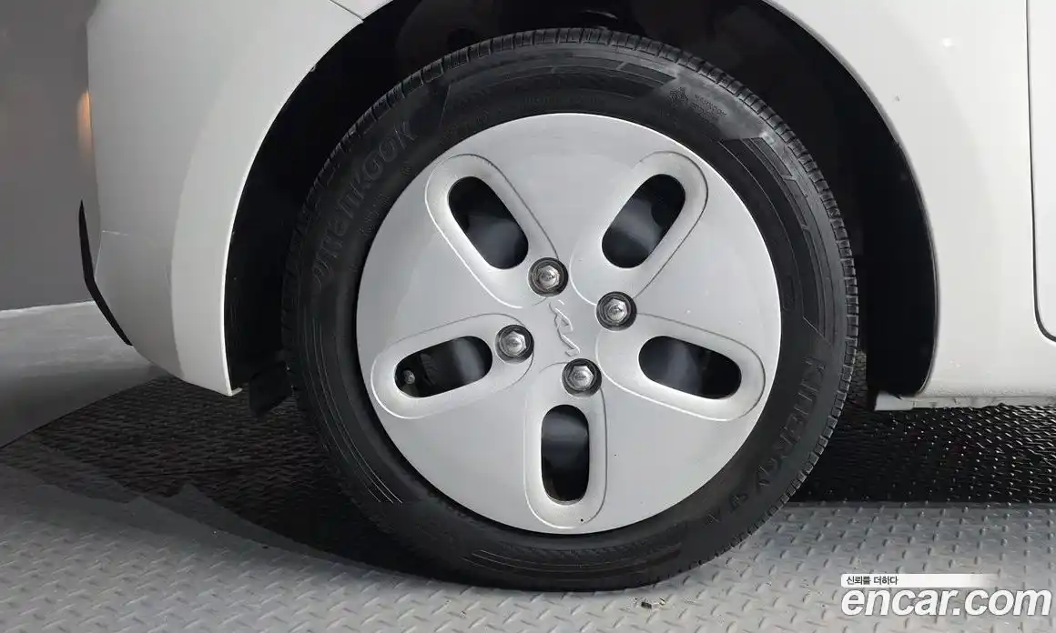 Kia Ray 2022 1.0 Автомат в Москве № 929669, фото 5