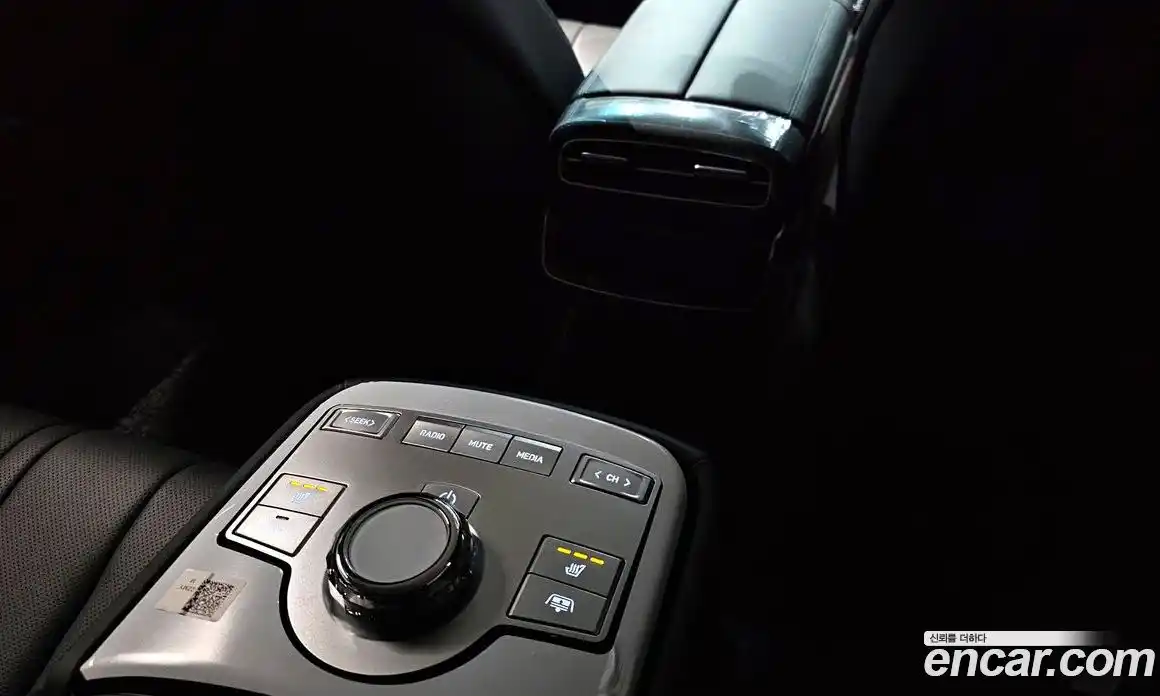 Genesis G80 2024 2.5 гидро, фото 17