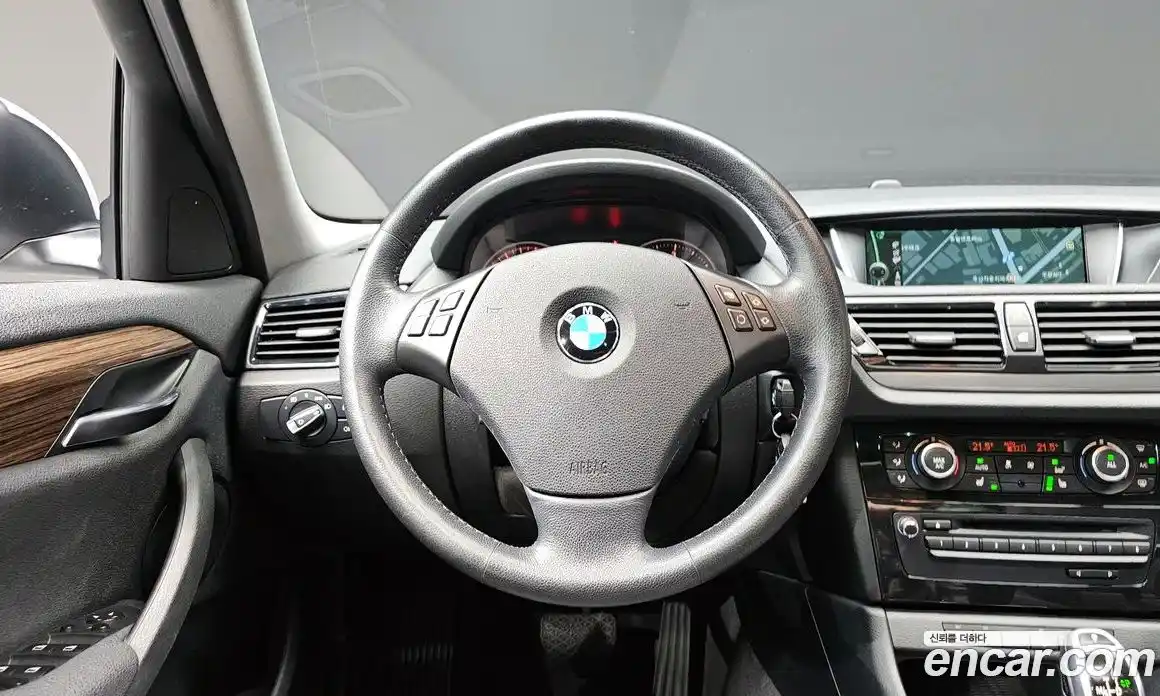 BMW X1 2014 2.0 гидро в Москве № 968847, фото 13
