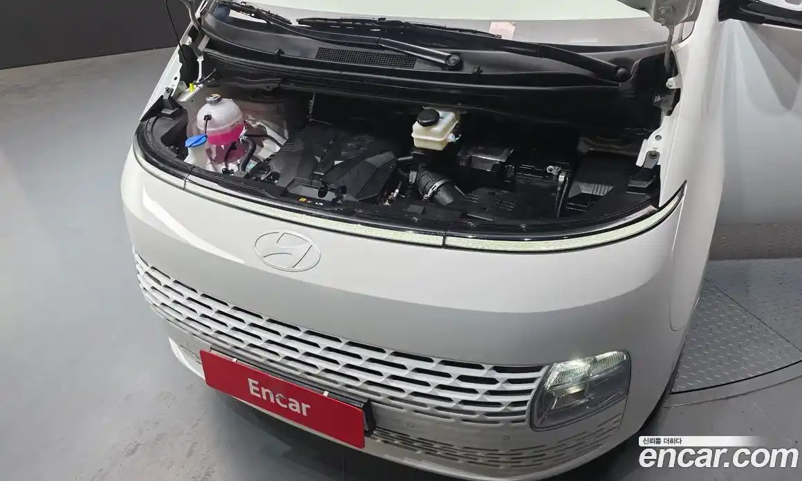 Hyundai Staria 2025 3.5 Автомат в Москве № 970664, фото 6