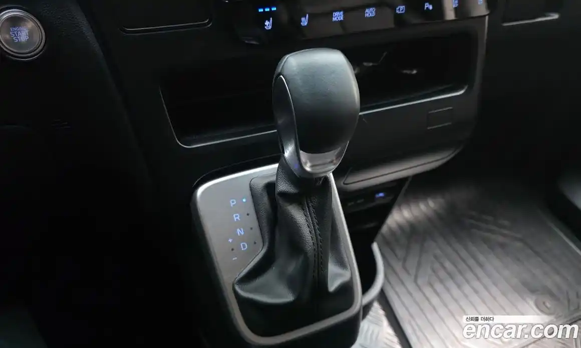 Hyundai Staria 2025 3.5 Автомат в Москве № 970664, фото 9