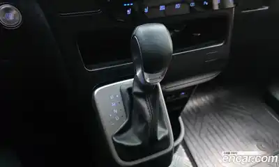 Hyundai Staria 2025 3.5 Автомат в Москве № 970664, миниатюра 9