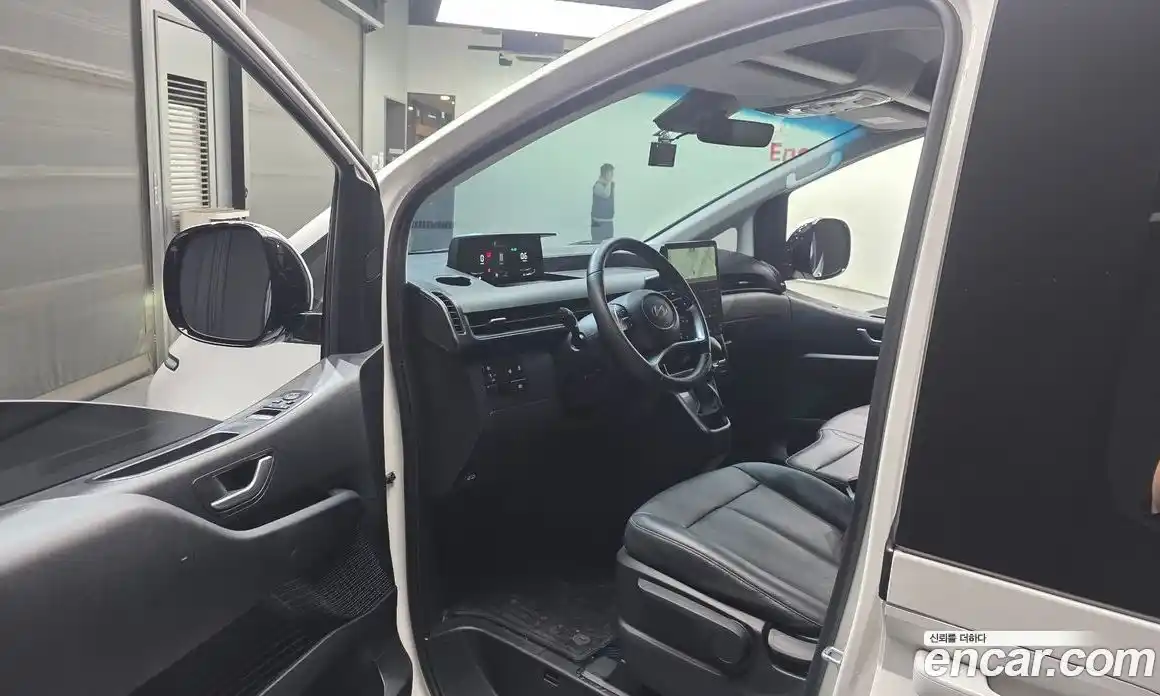 Hyundai Staria 2025 3.5 Автомат в Москве № 970664, фото 10