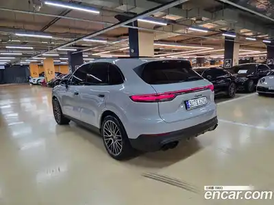 Porsche Cayenne 2023 3.0 гидро в Москве № 974467, миниатюра 3