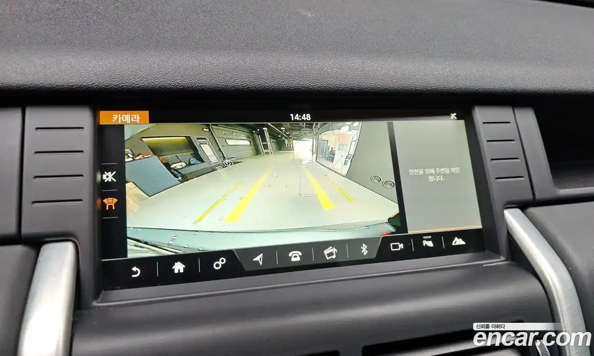 Land Rover Discovery Sport 2018 2.0 гидро в Москве № 975444, фото 16