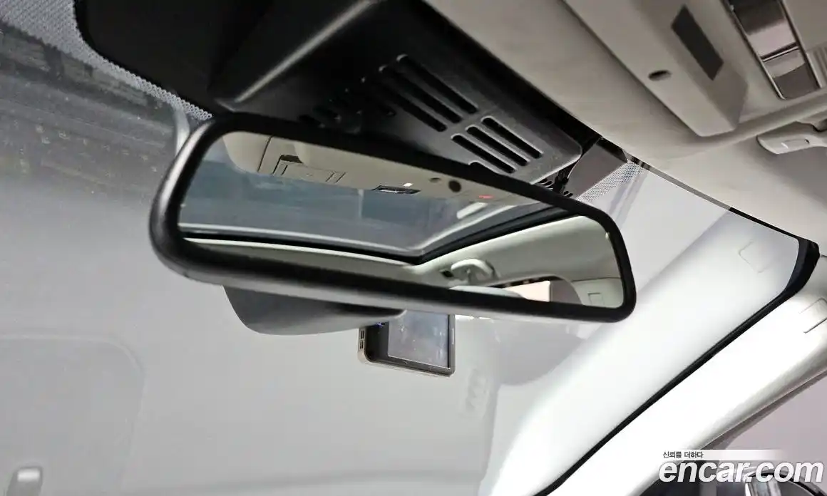Land Rover Discovery Sport 2018 2.0 гидро в Москве № 975444, фото 17