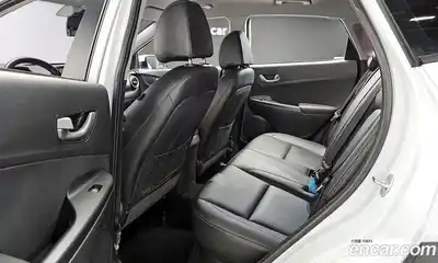 Hyundai Kona 2018 1.6 Автомат в Москве № 1002479, миниатюра 12