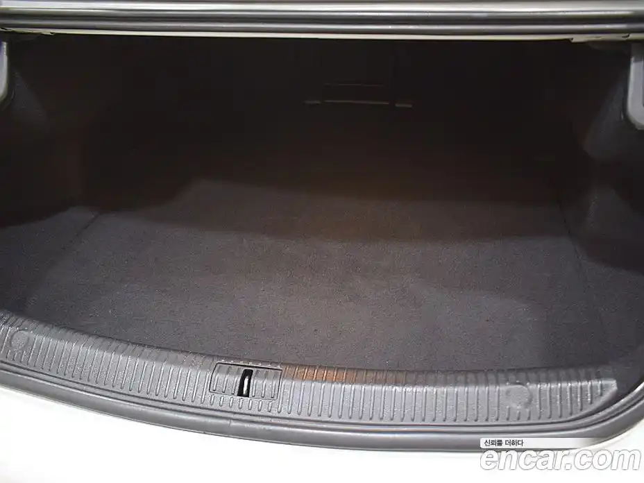 Renault SM6 2022 2.0 Автомат в Москве № 1003893, фото 19