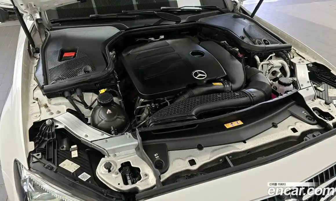 Mercedes-Benz E-Class 2022 2.0 гидро, фото 6