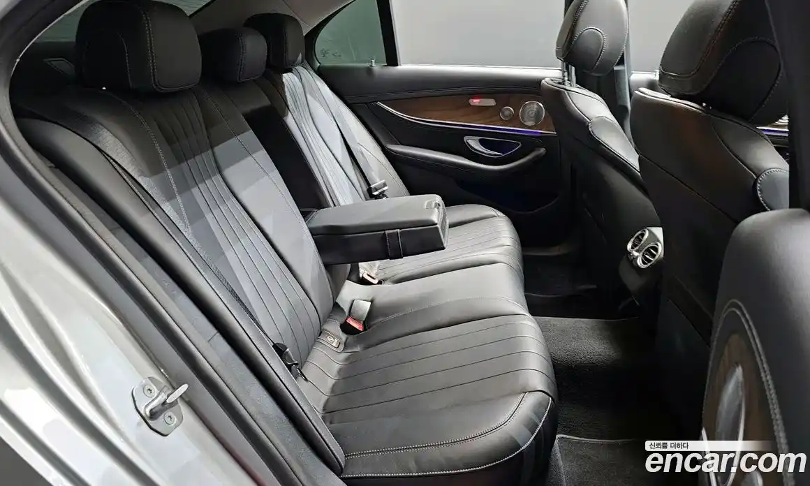 Mercedes-Benz E-Class 2018 2.0 гидро в Москве № 1006528, фото 12