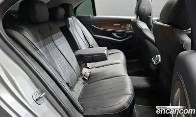 Mercedes-Benz E-Class 2018 2.0 гидро в Москве № 1006528, миниатюра 12