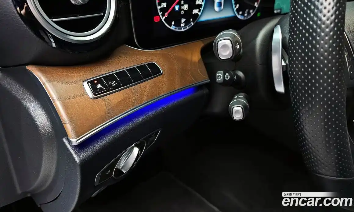 Mercedes-Benz E-Class 2018 2.0 гидро в Москве № 1006528, фото 16