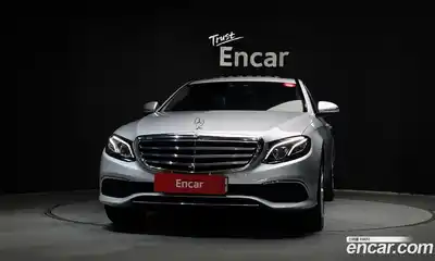 Mercedes-Benz E-Class 2018 2.0 гидро в Москве № 1006528, миниатюра 3