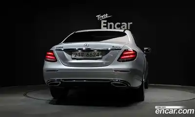Mercedes-Benz E-Class 2018 2.0 гидро в Москве № 1006528, миниатюра 4