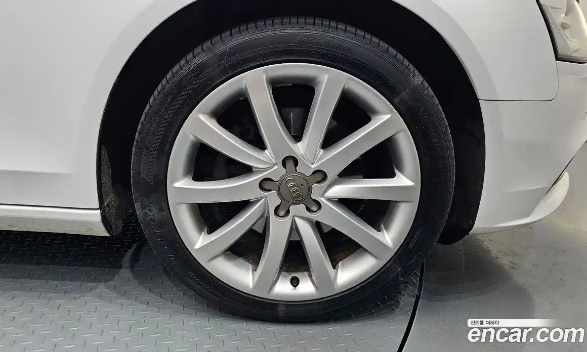 Audi A4 2014 2.0 Автомат в Москве № 1007988, фото 5